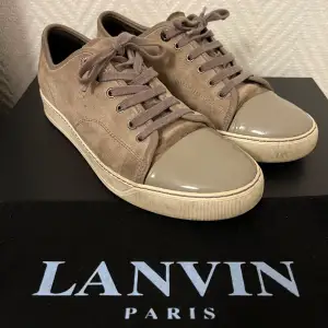 Lanvin skor i storlek 42⭐️ Skopåse medföljer! Nypris 4 999:-, mitt pris 2 499:- men kan gå ner vid snabb affär.