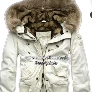 NÅN SOM SÄLJER - Är det nån som säljer en liknade modell så kontakta mej