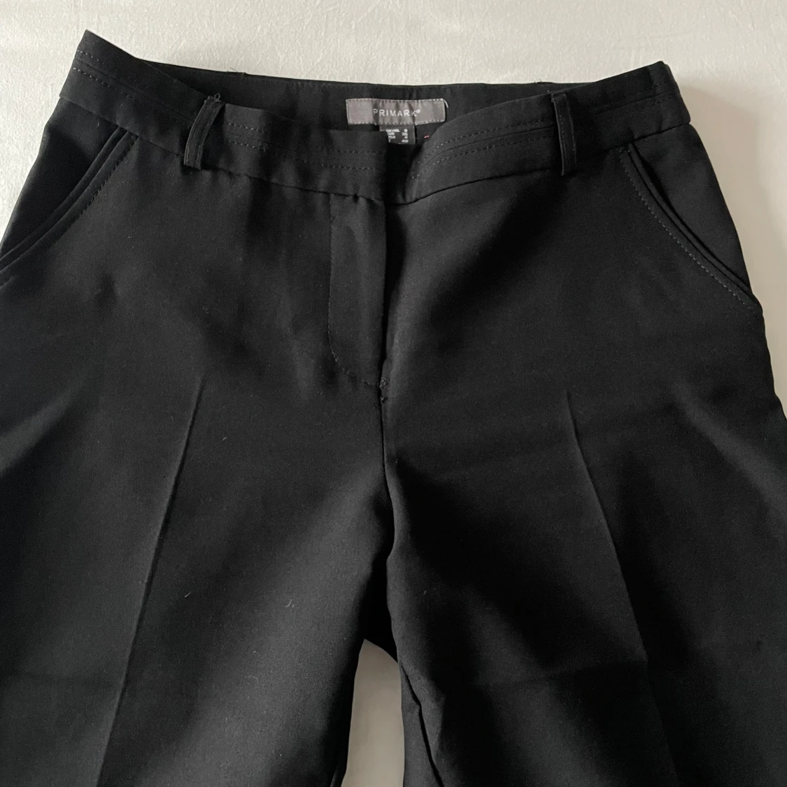 Svarta kostymbyxor - 90