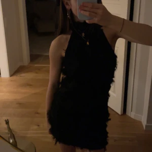 Ursnygg klänning från Bikbok💞 - Säljer min supersnygga klänning från BikBok, helt ny med prislapp, nypris 500 och säljer då den inte kommit till användning💕