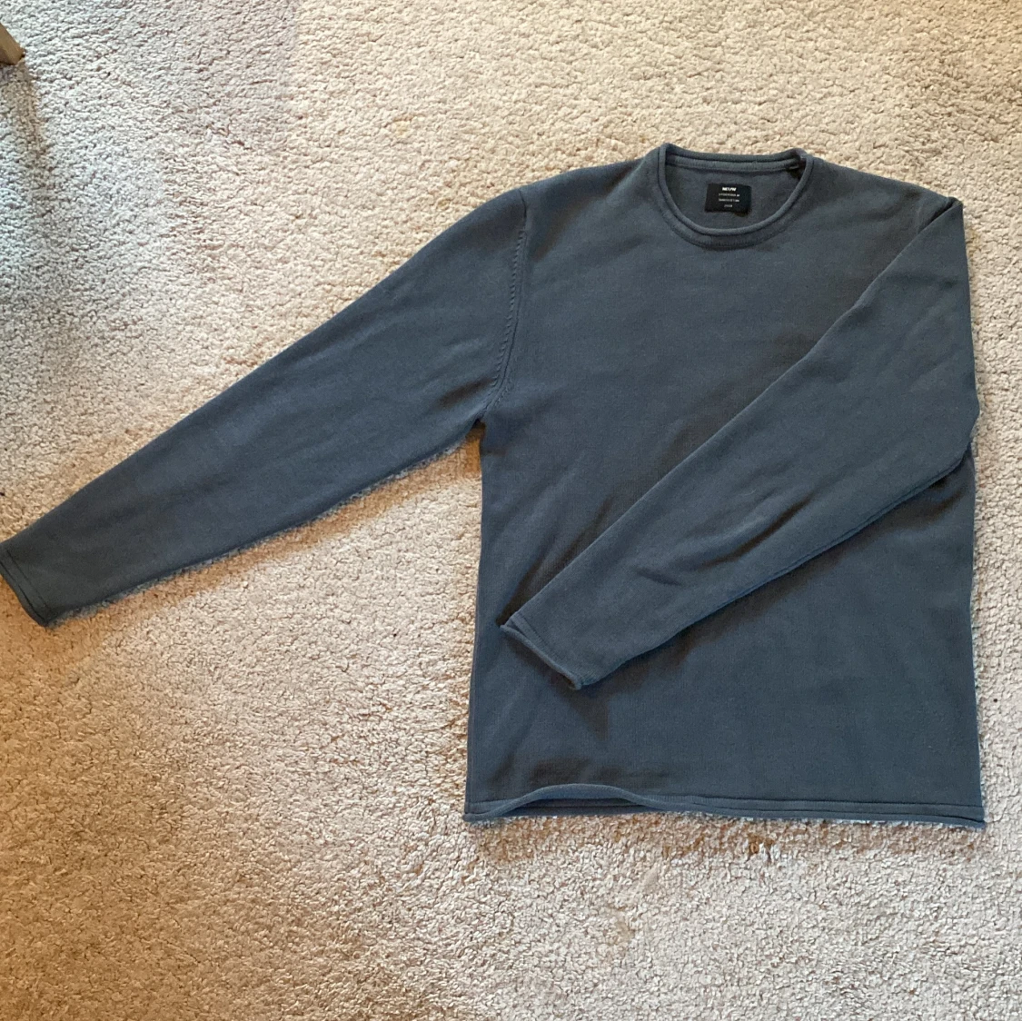 Grå tröja från Neuw