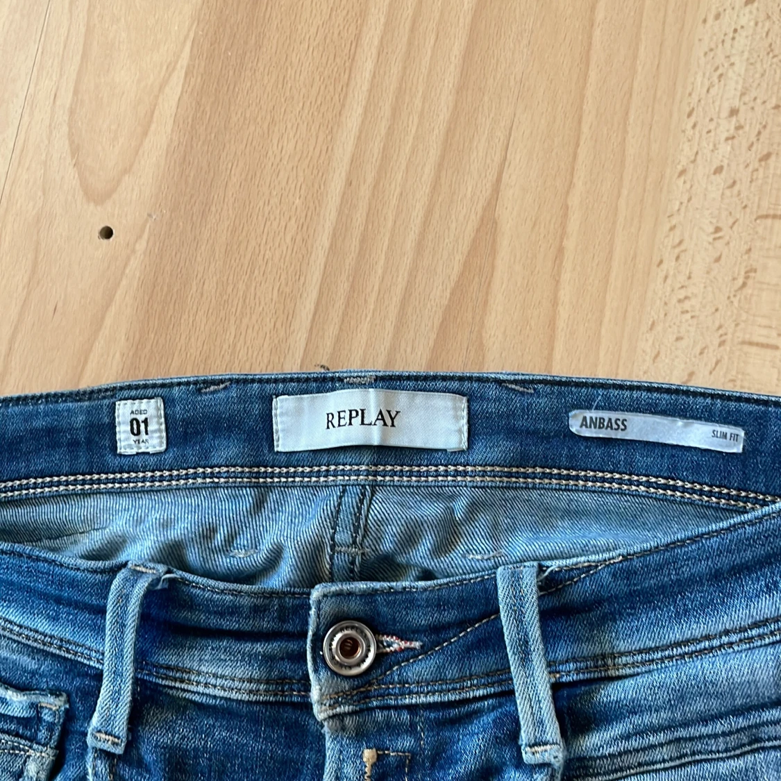 Blå jeans från Replay Anbass - 91