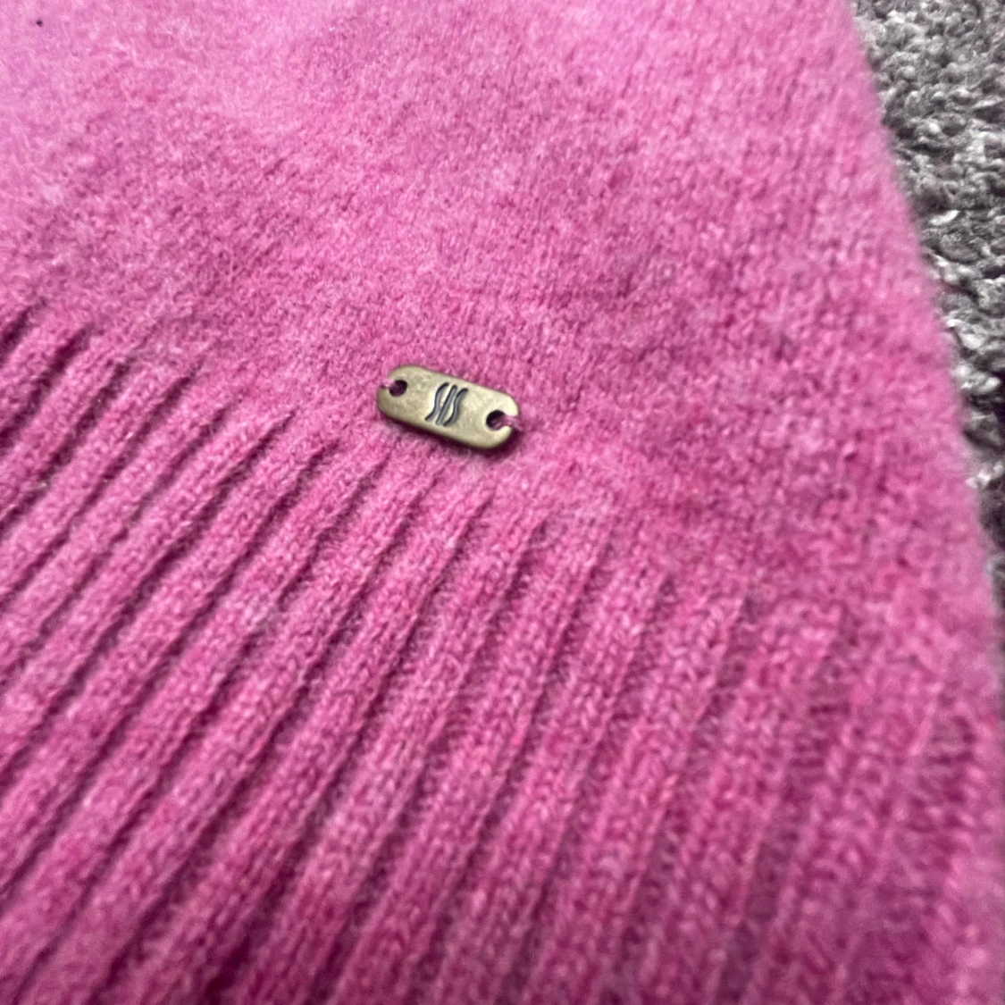 Rosa stickad tröja med v-ringning - 92