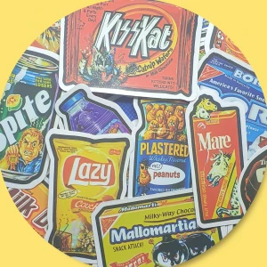 25 Coola Stickers / Klistermärken - 25 stycken riktigt coola stickers / klistermärken.  Mått på dem ligger mellan 6-7cm. Titta igenom alla mina upplagda och köp fler saker i bundle för att spara på frakten och få allt du köpt i ett och samma paket.