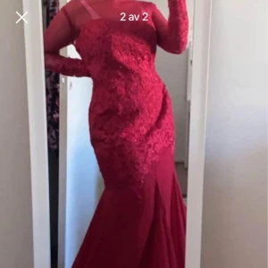 Röd balklänning - Långt släp 