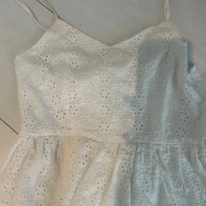 Topp - Storlek 11-12 men är ganska stor i storlken. Använt fåtal gånger