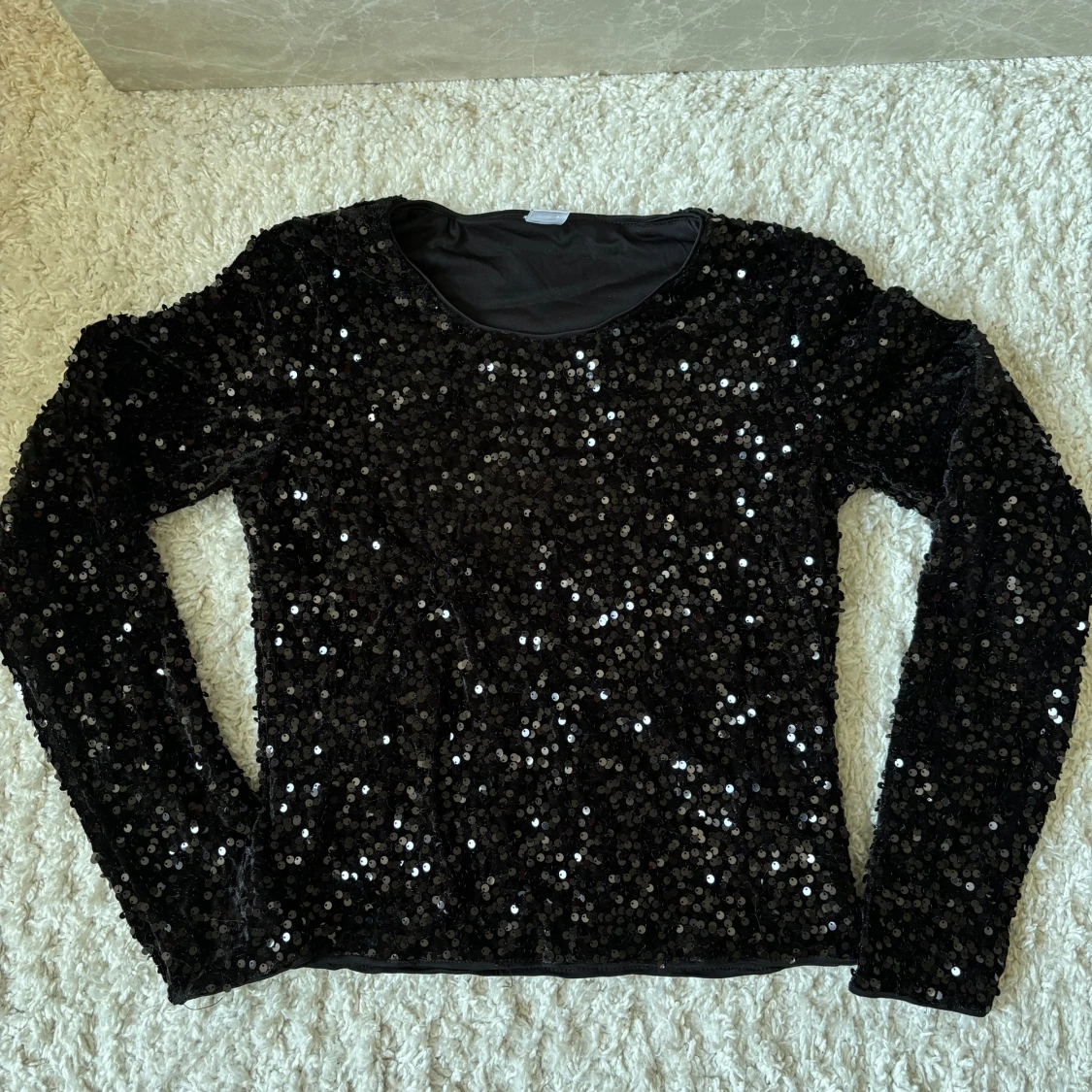 Glittrig tröja  - 90