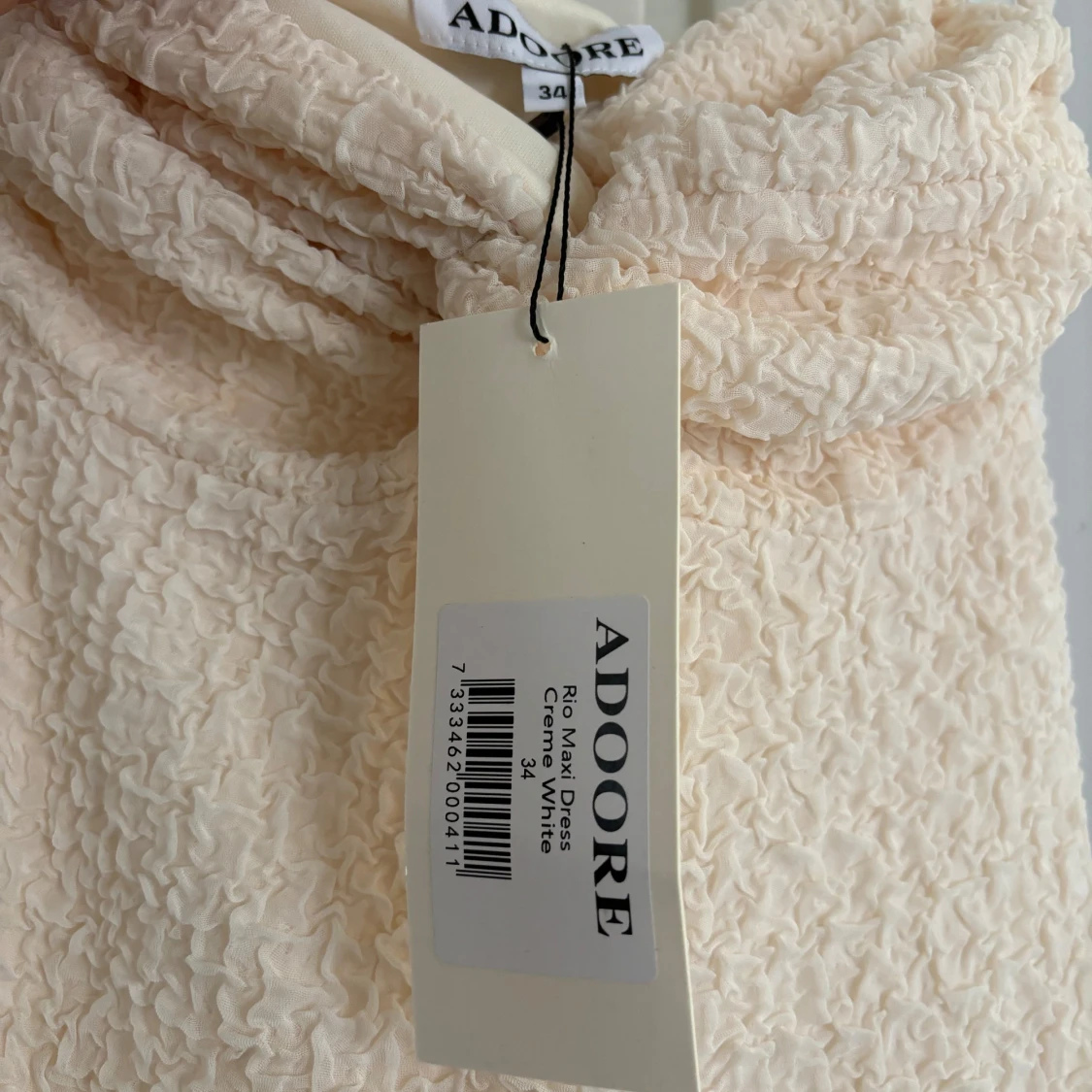 Oanvänd Maxiklänning från Adoore - 92