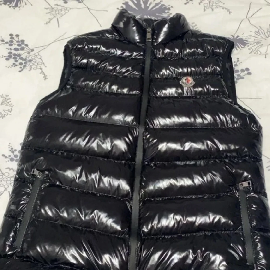 Helt ny Moncler väst 