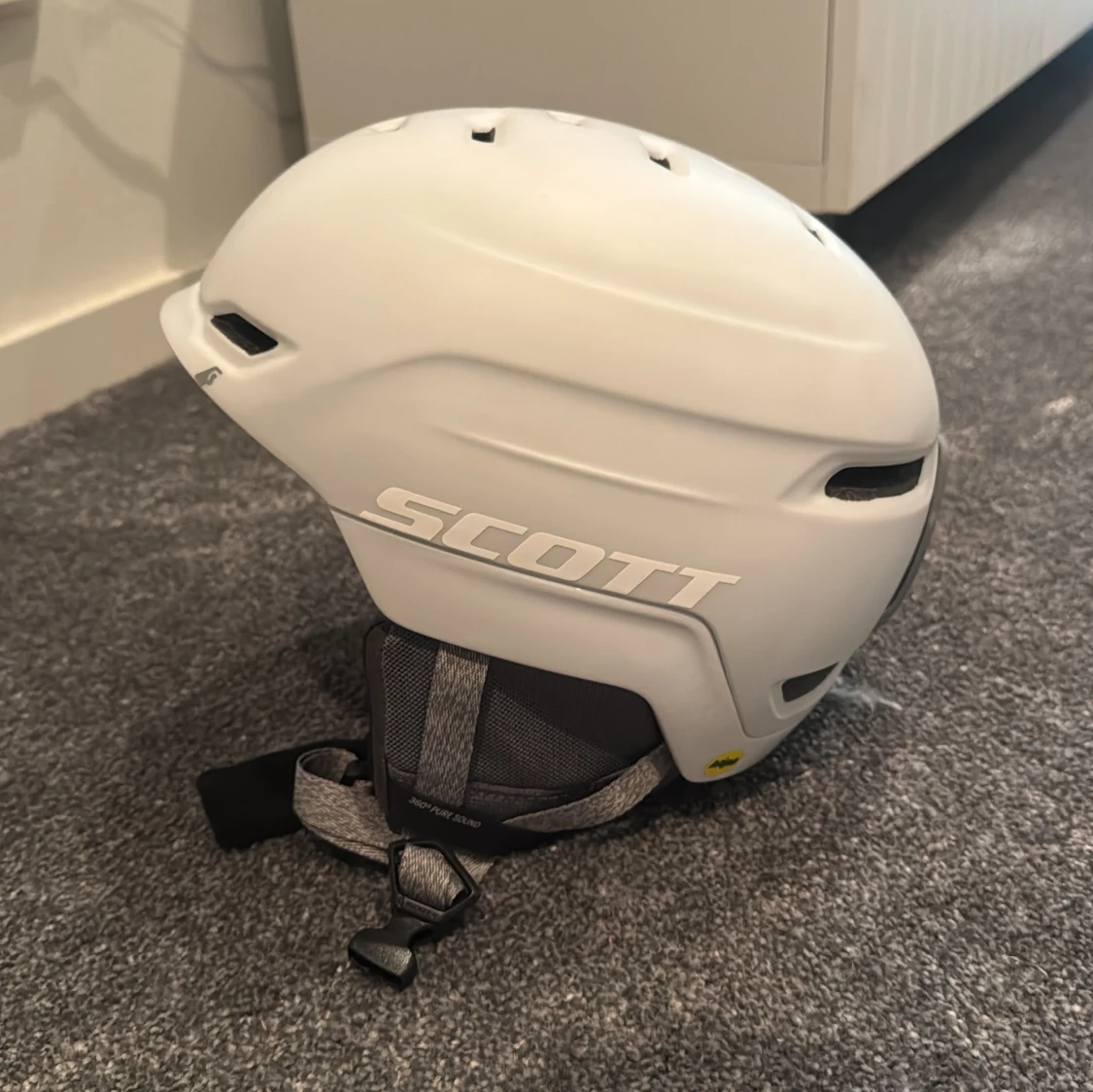 Vit hjälm från Scott - 90