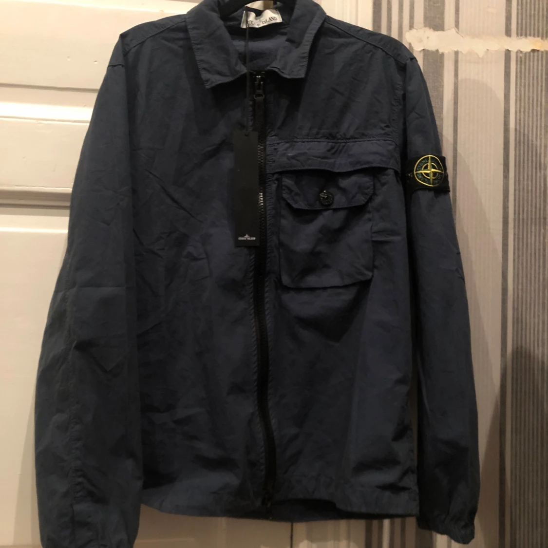 Mörkblå jacka från Stone Island
