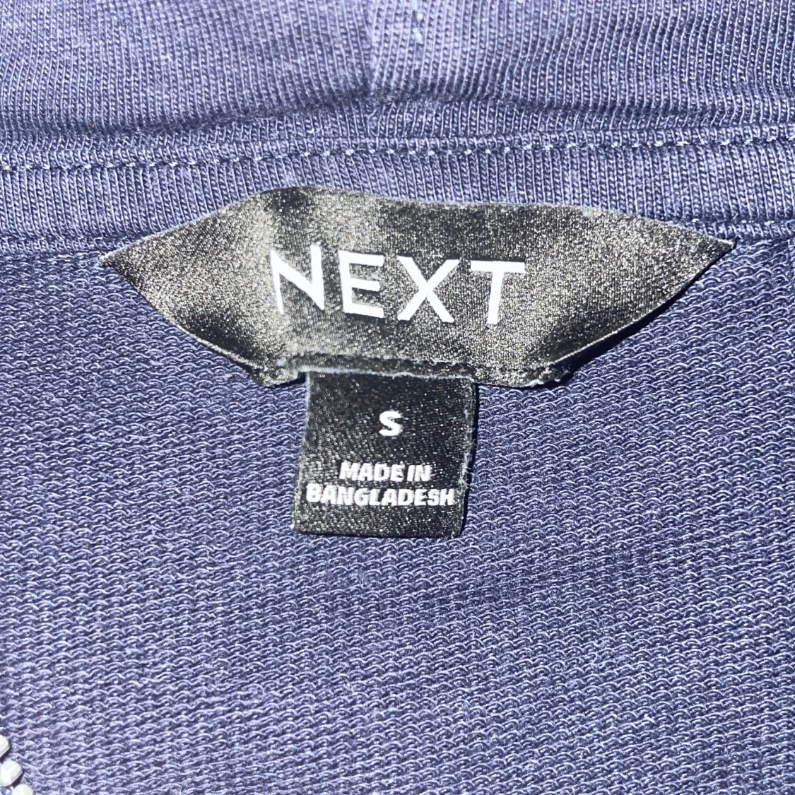 Mörkblå hoodie från Next - 1