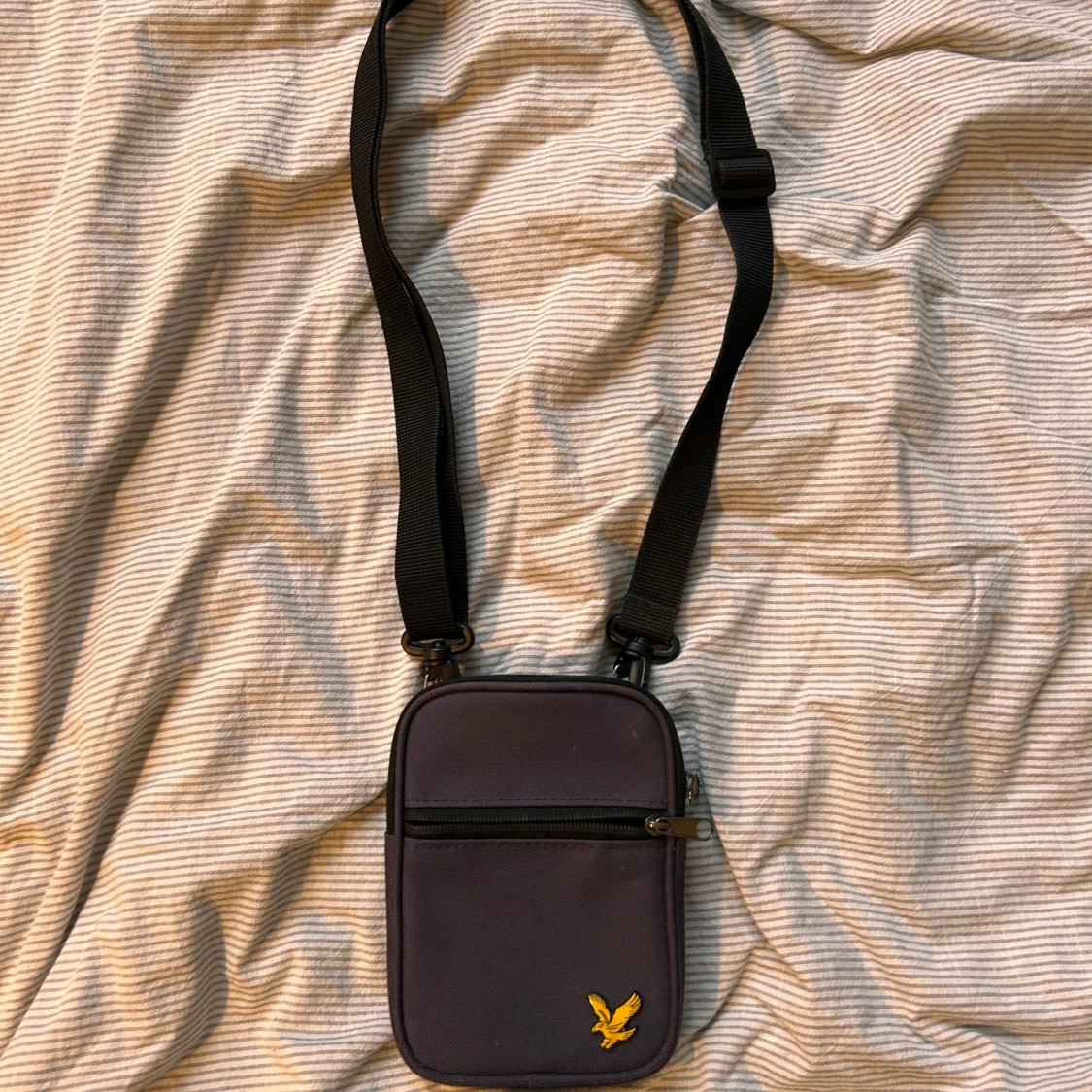 Svart axelväska från Lyle&Scott