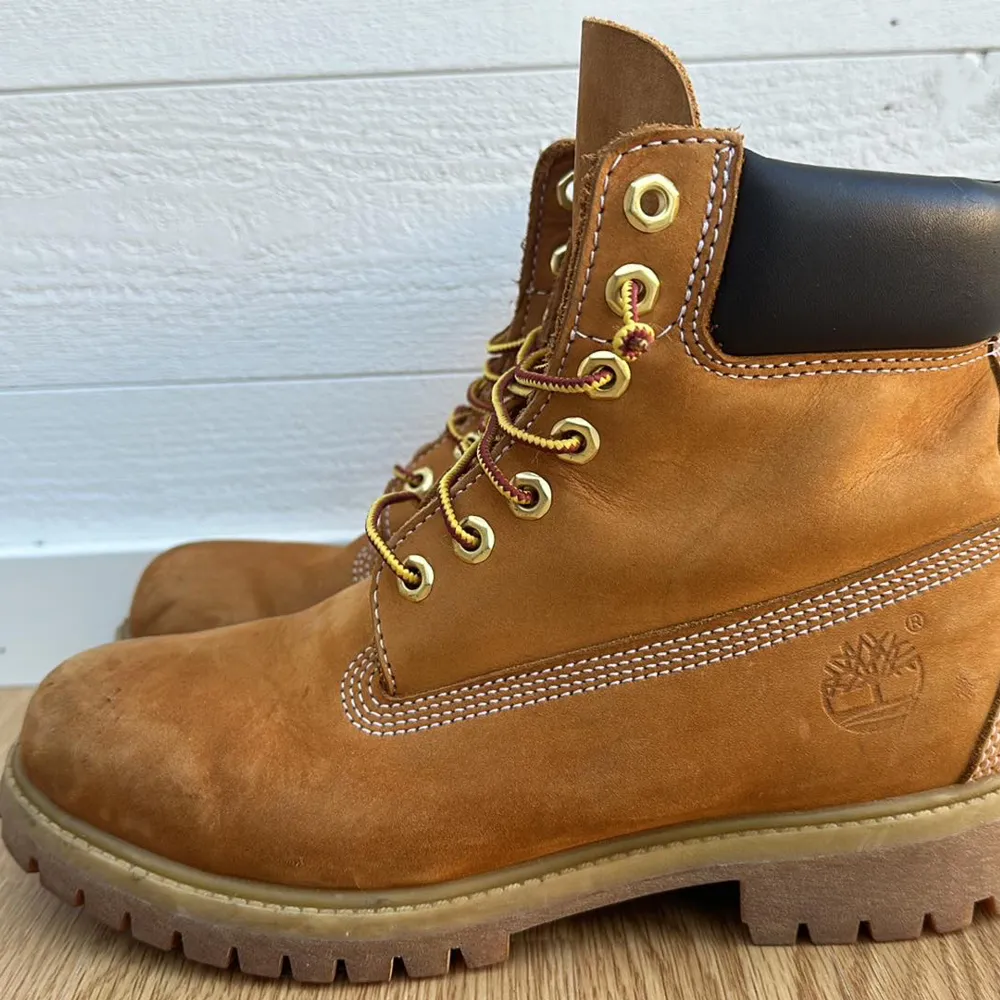 Säljer Timberlands i bra skick. Pris går alltid att diskutera . Skor.