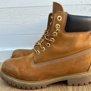 Timberlands  - Säljer Timberlands i bra skick. Pris går alltid att diskutera 