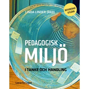 Pedagogisk miljö i tanke och handling (häftad) - Den pedagogiska miljön i förskolan ska vara innehållsrik och inbjudande. Det ska finnas plats för lek och kreativitet. Samtidigt ska den stärka barnens nyfikenhet att utforska och erövra nya kunskaper. Pedagogisk miljö i tanke och handling utkom första gången 2016 och är en uppskattad inspirationskälla i många förskolor. I den här reviderade och omarbetade utgåvan har bokens redaktör Linda Linder lagt större fokus på att få syn på resurser som redan finns, att ta hand om miljöerna och människorna i dem. Fyra kapitel är helt nyskrivna. Boken innehåller såväl konkreta som teoretiska och filosofiska perspektiv på vilken skillnad material och miljö kan göra i förskolan. På så sätt skapas utrymme att förstå förskolan på nya sätt, för alla som vill utveckla sitt arbete tillsammans med barn och kollegor. Linda Linder är redaktör för Pedagogisk miljö i tanke och handling. Hon är legitimerad förskollärare och grundlärare samt utbildad ateljerista, skådespelare och teaterpedagog. Hon driver även bloggen Pedagogiska kullerbyttan. Medverkar i boken gör även: Nina Odegard (förord), Christian Eidevald, Agneta Wallander, Eleonor Andersson, Lina Svensson, Christina Nilsson, Bettan Lorentzson, Suzanne Axelsson, Maria Fabien, Anna Larsén, Erika Lewis, Sanna Olsson, Ann Kronberg Larsson, Pia Franzén samt Fredric Gunve.     Format Häftad   Omfång 231 sidor   Språk Svenska   Förlag Lärarförlaget   Utgivningsdatum 2021-09-24   Medverkande Linda Linder   Medverkande Anna Hild   ISBN 9789188149541  