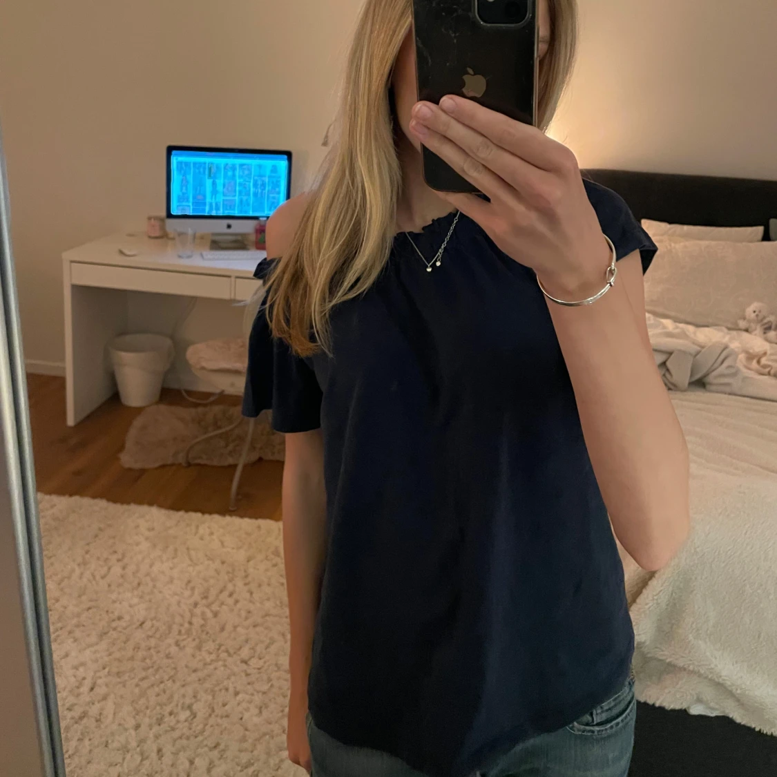 mörkblå offshoulder topp - 1