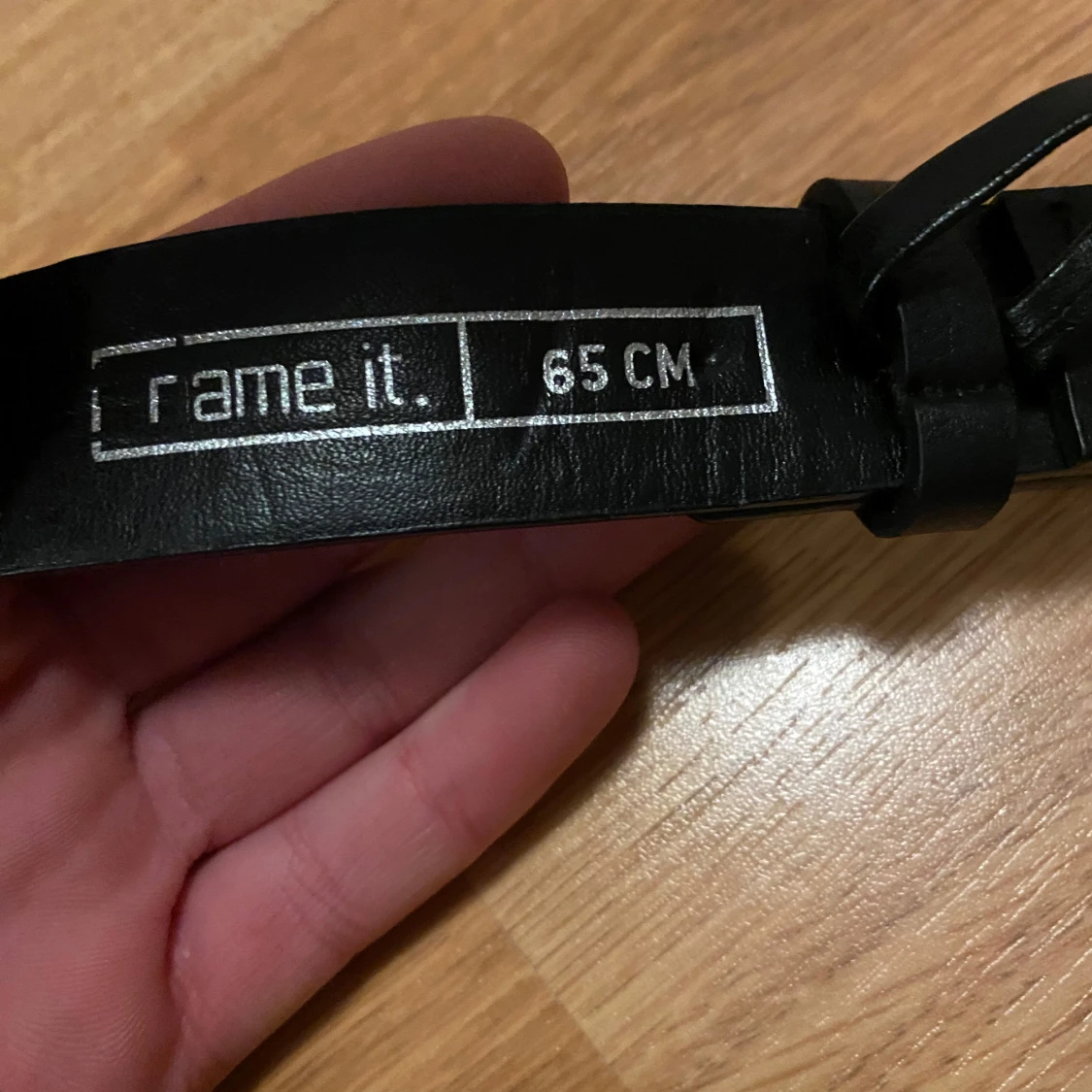 Svart bälte med dubbla ringar - 1