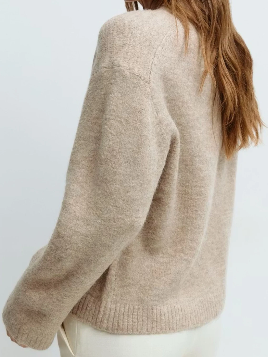 Beige stickad tröja  - 1