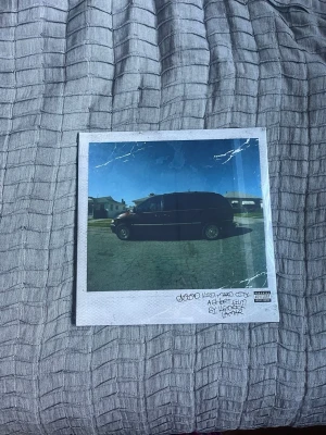 Kendrick Lamar - vinylskiva - Vinylskiva med albumet 'good kid, m.A.A.d city' av Kendrick Lamar. Helt ny/oöppnad. Pris går att diskutera 