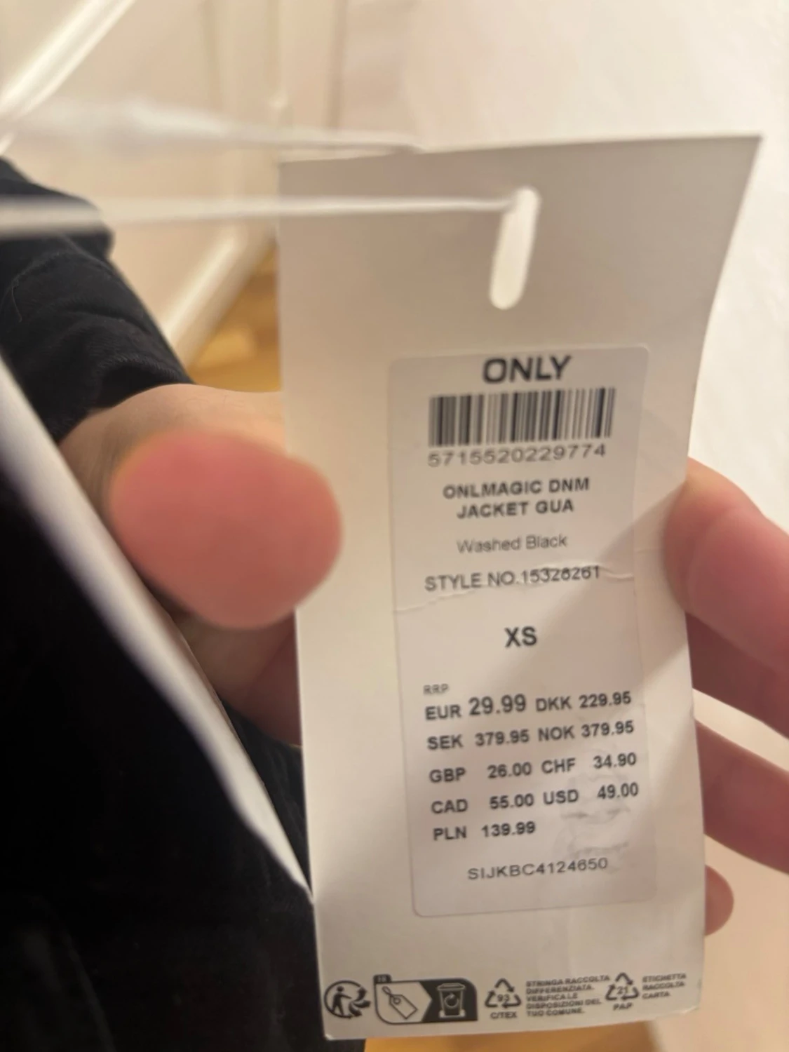 Svart jeansjacka från ONLY XS - 1