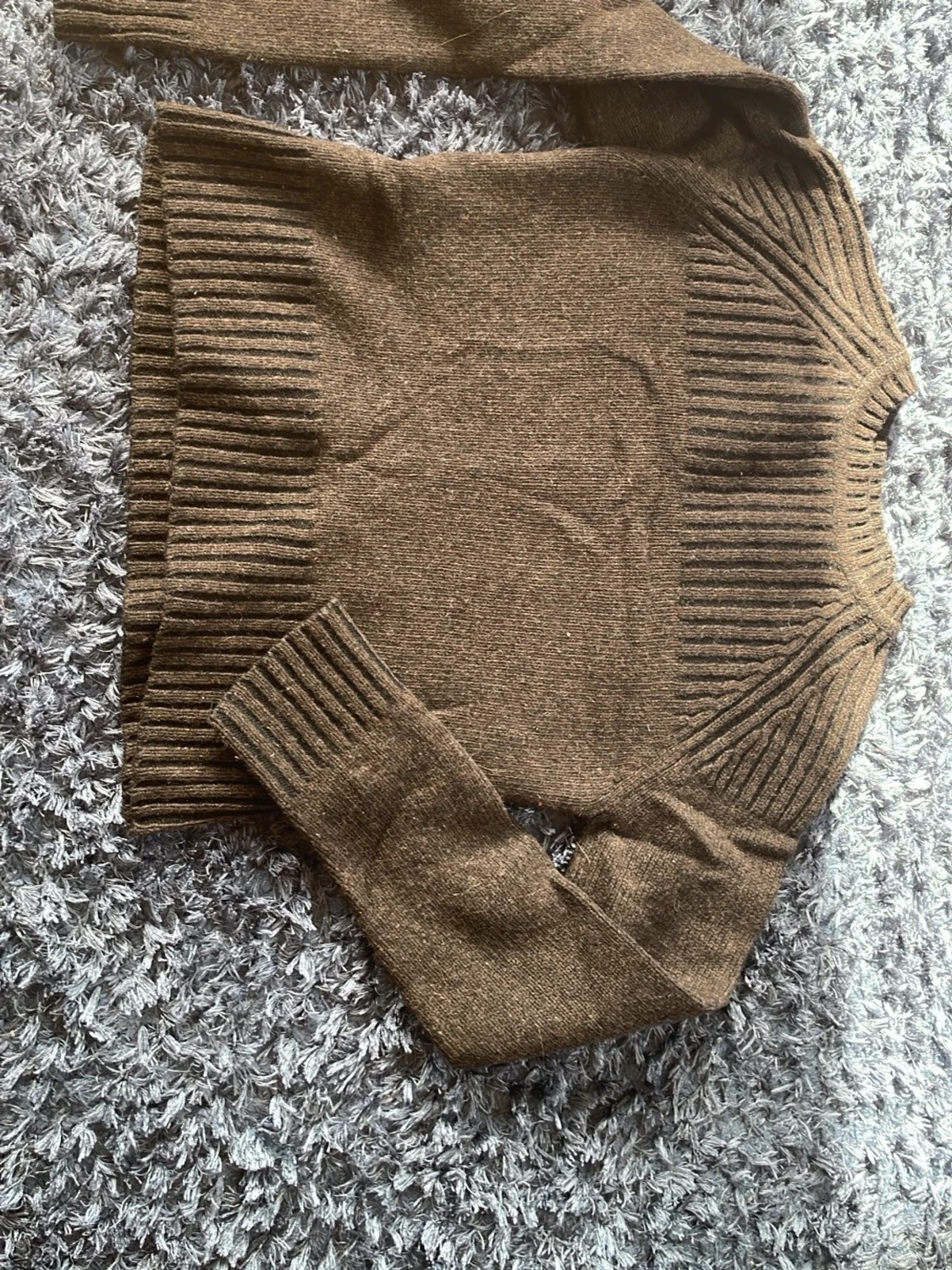 Brun stickad tröja från Calvin Klein