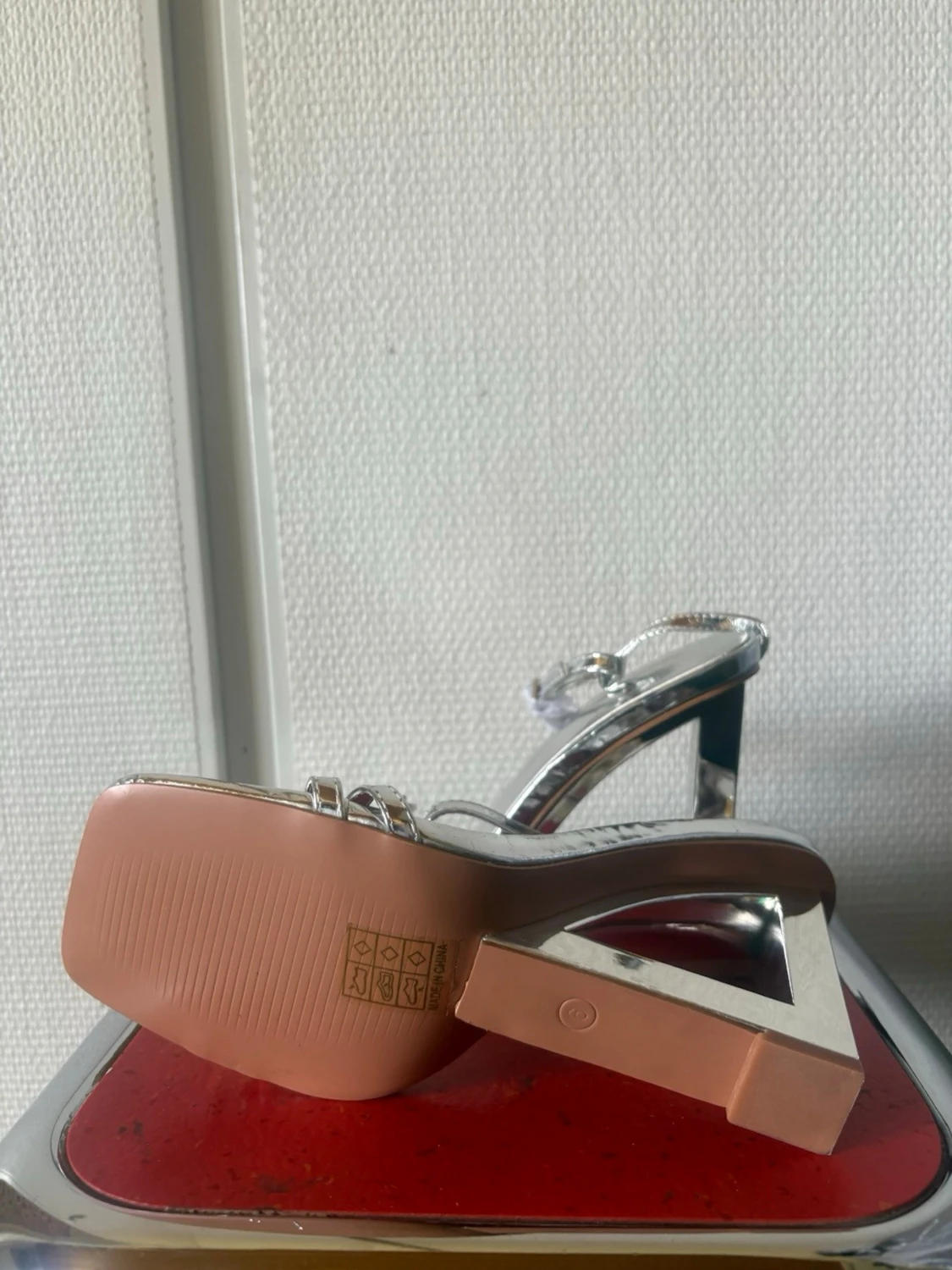 Silvriga pumps med fyrkantig tå - 6