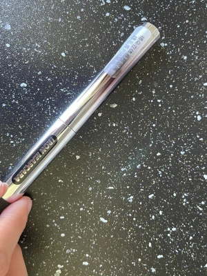Silvrig mascara  - Oanvänd