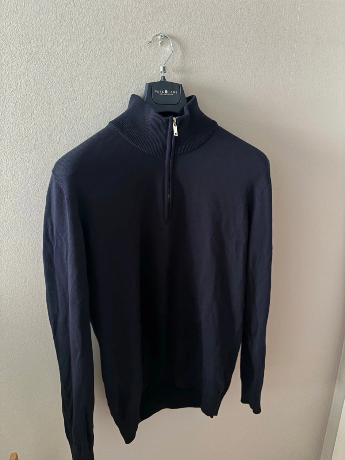 Mörkblå halvzip tröja - 2