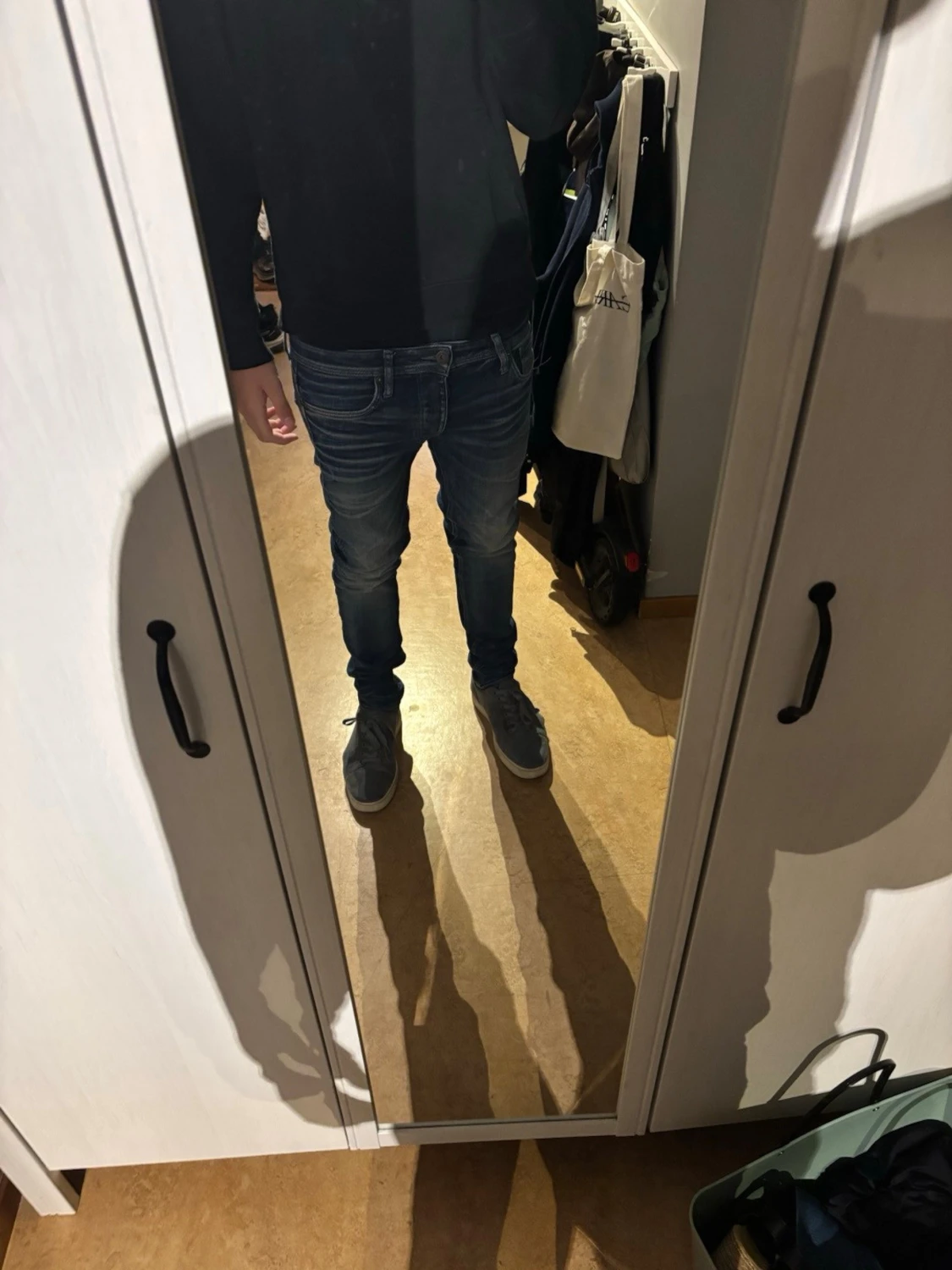 Blå slim fit jeans med slitningar - 3