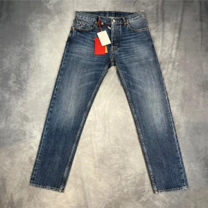 Tramarossa Jeans  - Helt nya Tramarossa Jeans, size 31, Nypris ligger på runt 4000, 10/10 skick. Får bara med Jeansen. Hör av er vid frågor!