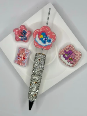 Care bears pärlor  - 4 st Care Bears pärlor som passar penna, nyckelring eller väsksmycken 