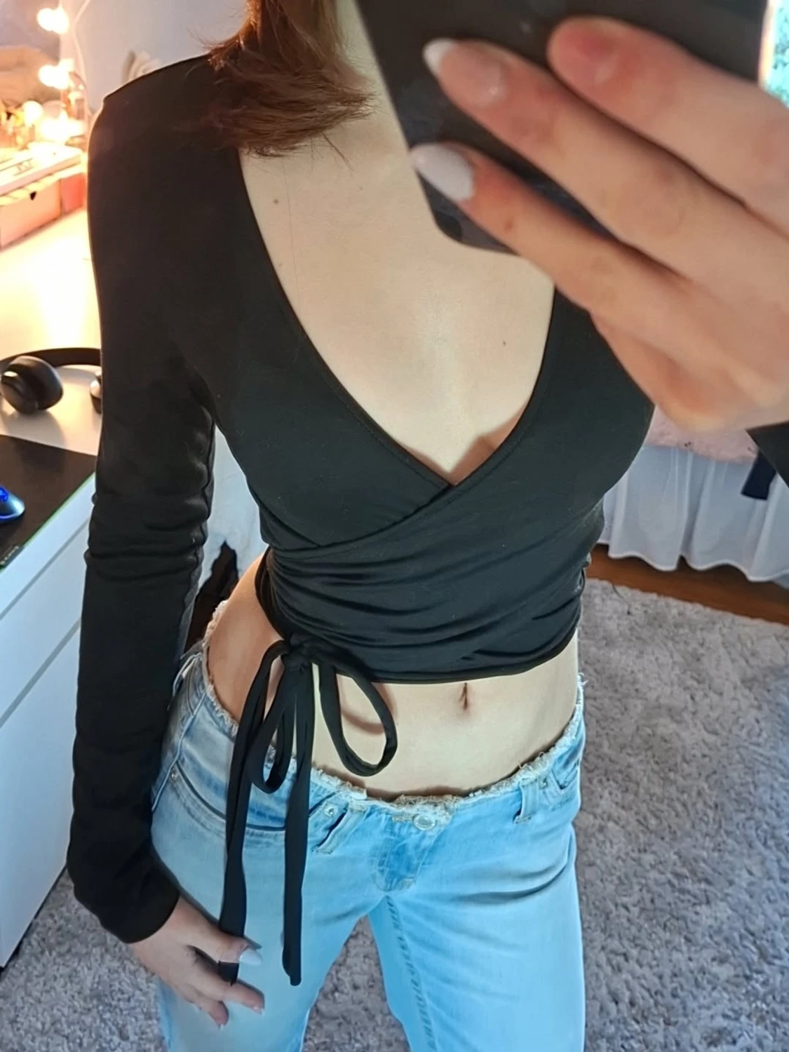 Svart omlottopp med knyt