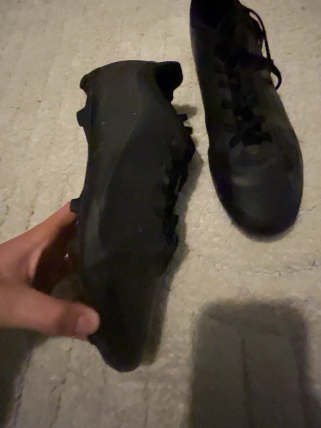 Svarta fotbollsskor med dobbar - 3