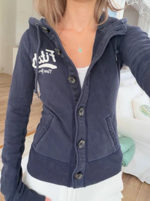 Abercrombie & fitch kofta  - Storlek S. Frakt 24h. Se liknande plagg i min profil! 