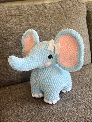 Virkad elefant  - Handgjord virkad söt elefant 