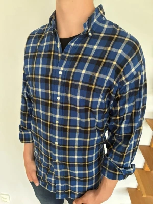Ralph Lauren flanell skjorta  - Ralph lauren flanell skjorta herr| pris:499kr| skick:9,8/10| Storlek:L| Hör av dig vid minsta lilla fundering eller fråga| 