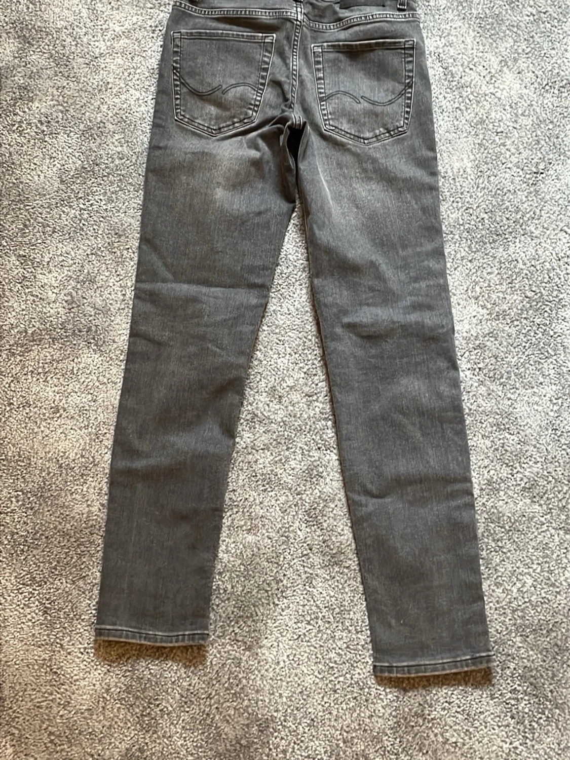 Gråa jeans från Jack & Jones  - 1