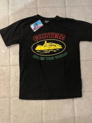 Svart Corteiz t-shirt  - Svart t-shirt från Corteiz, helt ny med prislapp!!