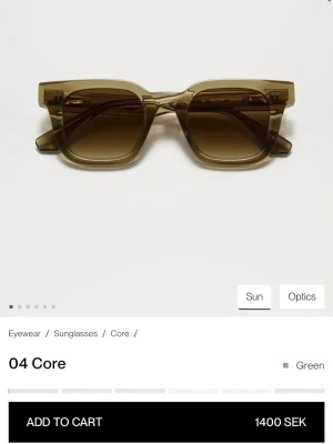 Gröna chimis - Säljer mina fina olivgröna chimis i 04. Bra skick! Köpa förra våren ❤️