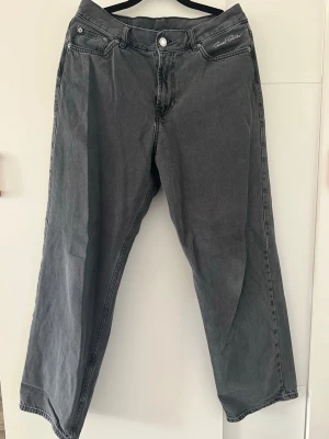 Baggy Jeans Sweet SKTBS - Rätt så baggy jeans, Storlek XS