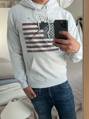 Concrete ink hoodie  - Nytt skick 