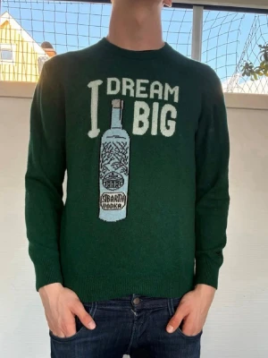 MC2 saint barth tröja  - Sällsynt MC2 saint barth tröja med texten ”I DREAM BIG” och den är av material kashmir| storlek:L| pris: 1599kr| skick: 9,8/10| hör av dig vid minsta lilla fundering eller fråga| 