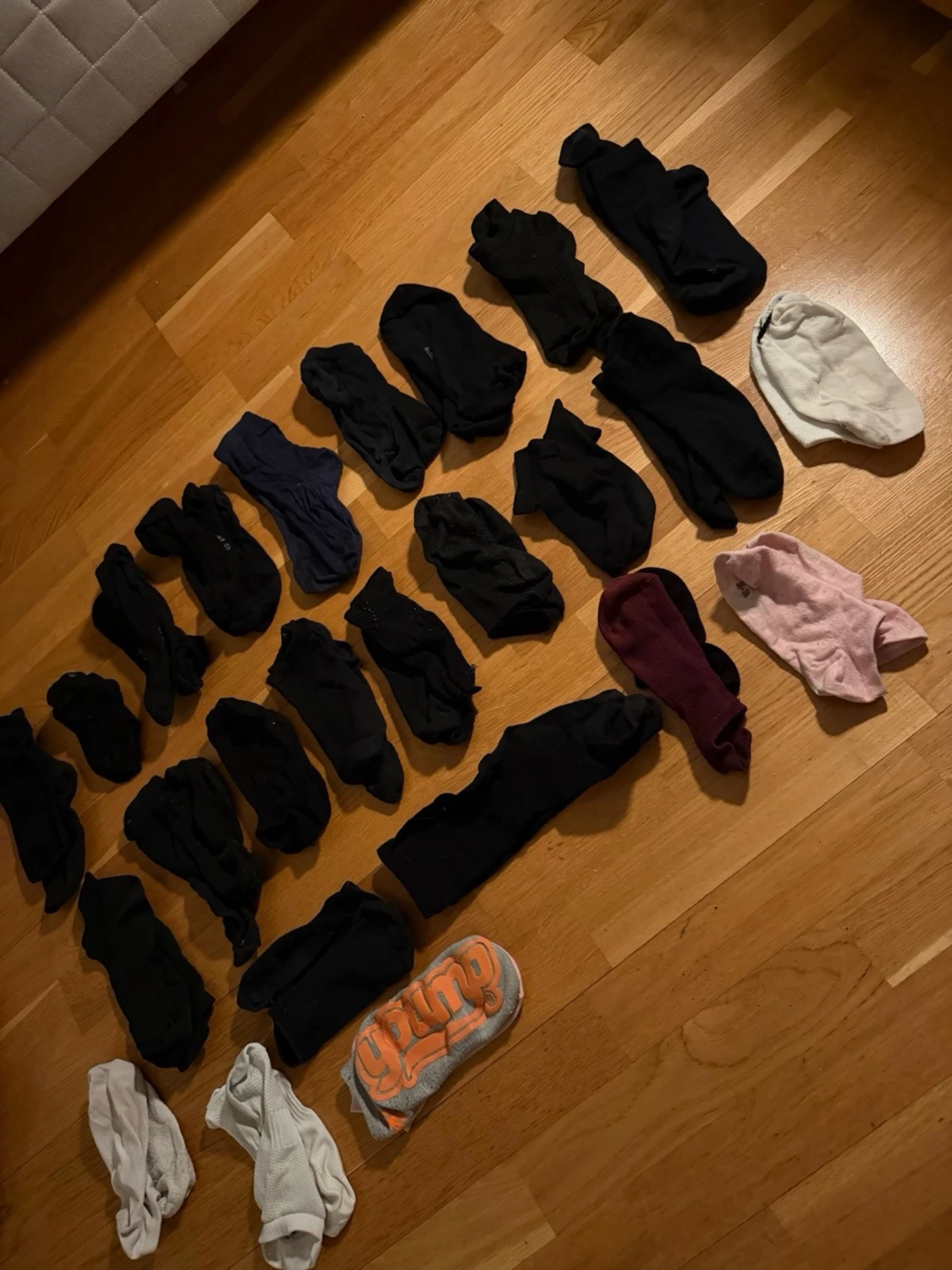 Stort paket med blandade strumpor - 1