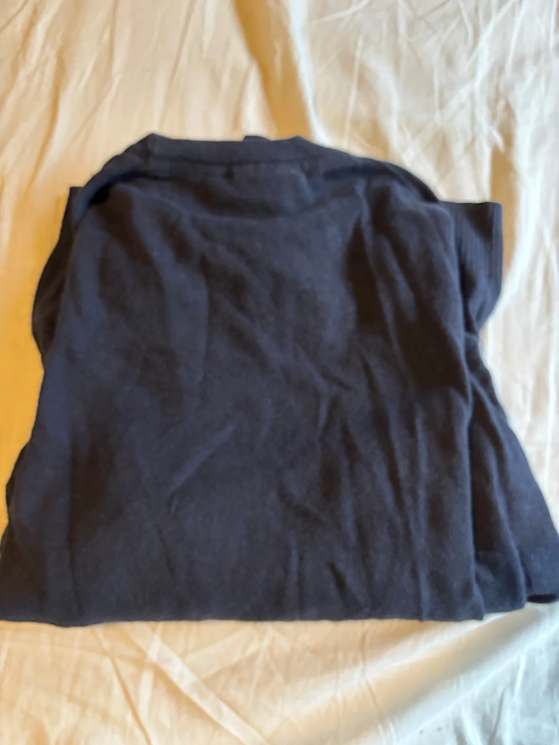 Mörkblå stickad tröja från Lyle & Scott - 2