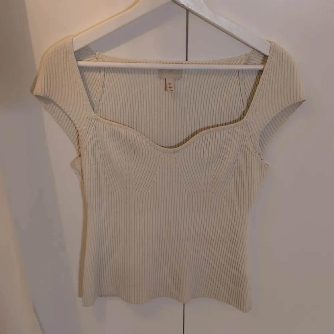 Beige ribbad topp från H&M