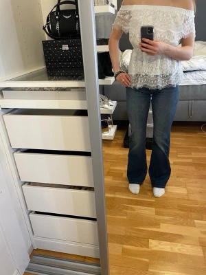 Blå bootcut jeans - Jättesnygga blåa bootcut jeans! Storlek 36. 