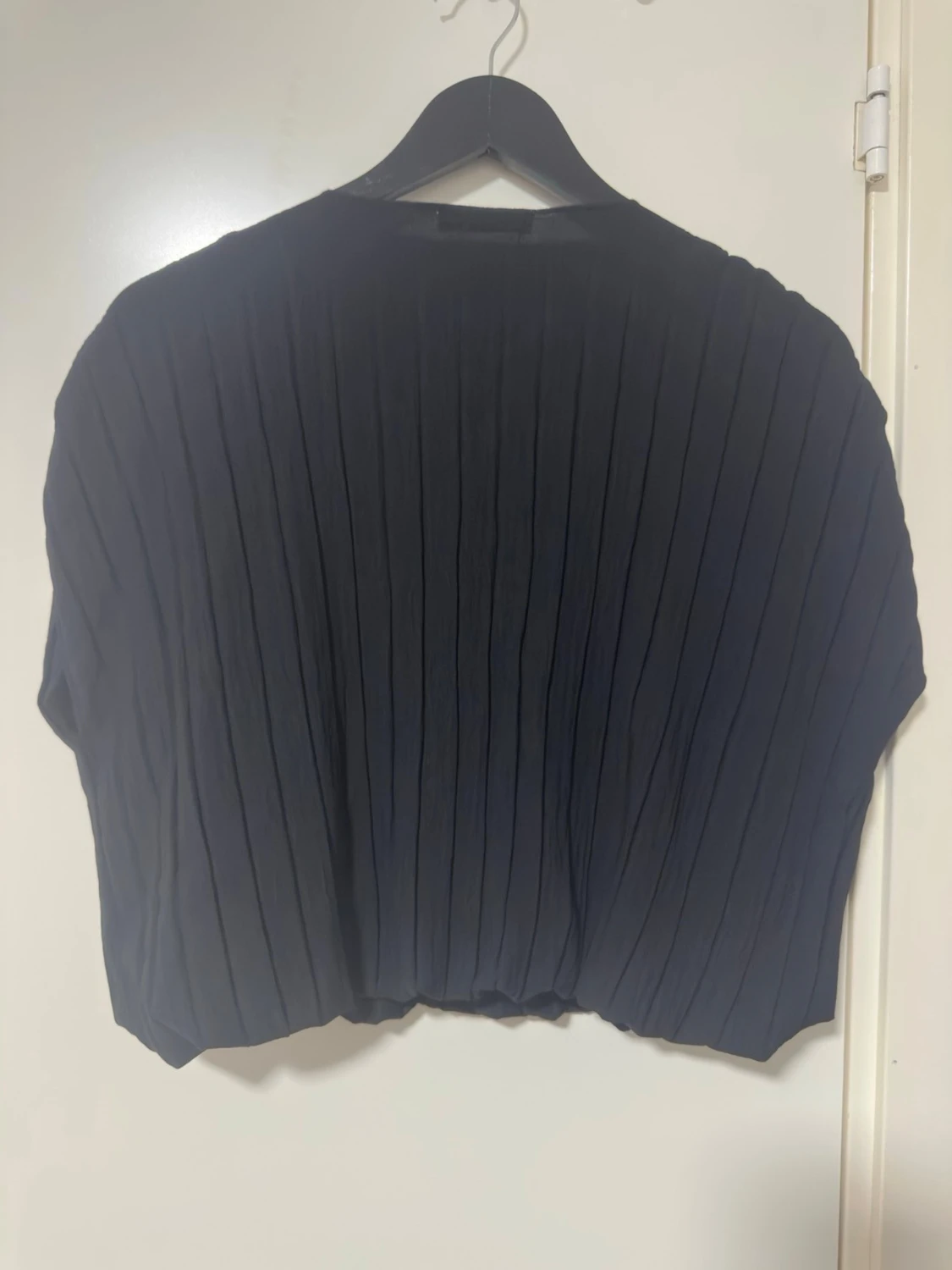 Svart plisserad blus från Zara - 4