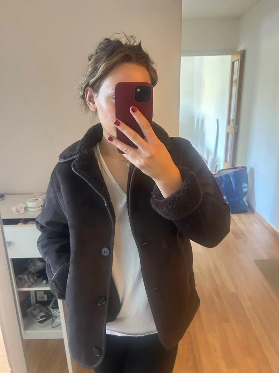 Mörkbrun teddyjacka med krage - 2