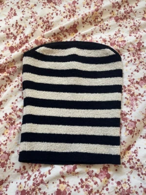 Tub topp randig - Jättefin randig tub topp i jättefint skick! Har används endast en gång 🤍